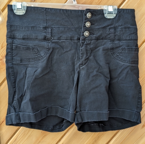 one 5 one Pants - Black shorts